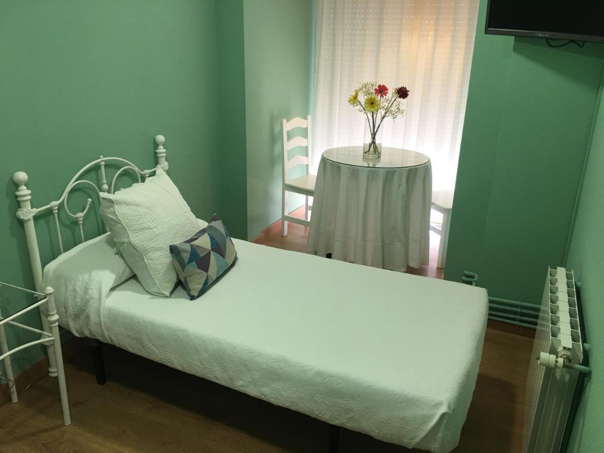 Hostal Restaurante Alarico Allariz Dış mekan fotoğraf